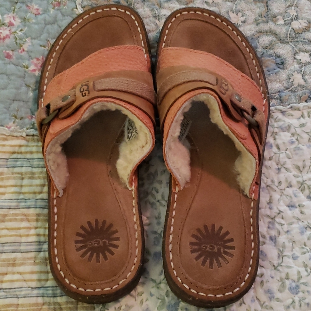 Peachy orange leather and sheepskin UGG Slides.
